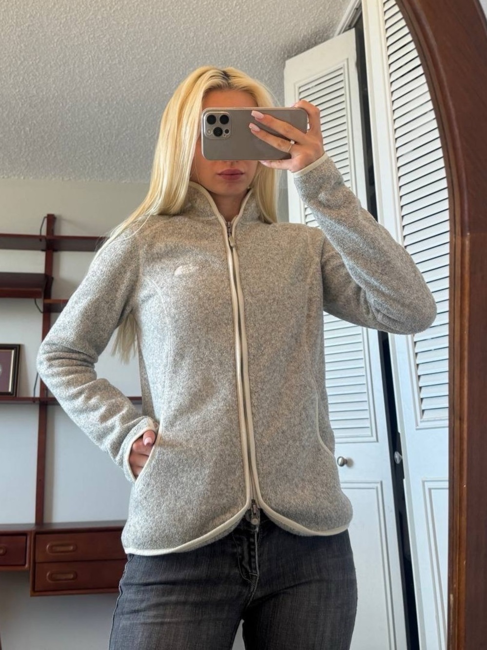 The North Face Gray Full-Zip Jacket Size Medium